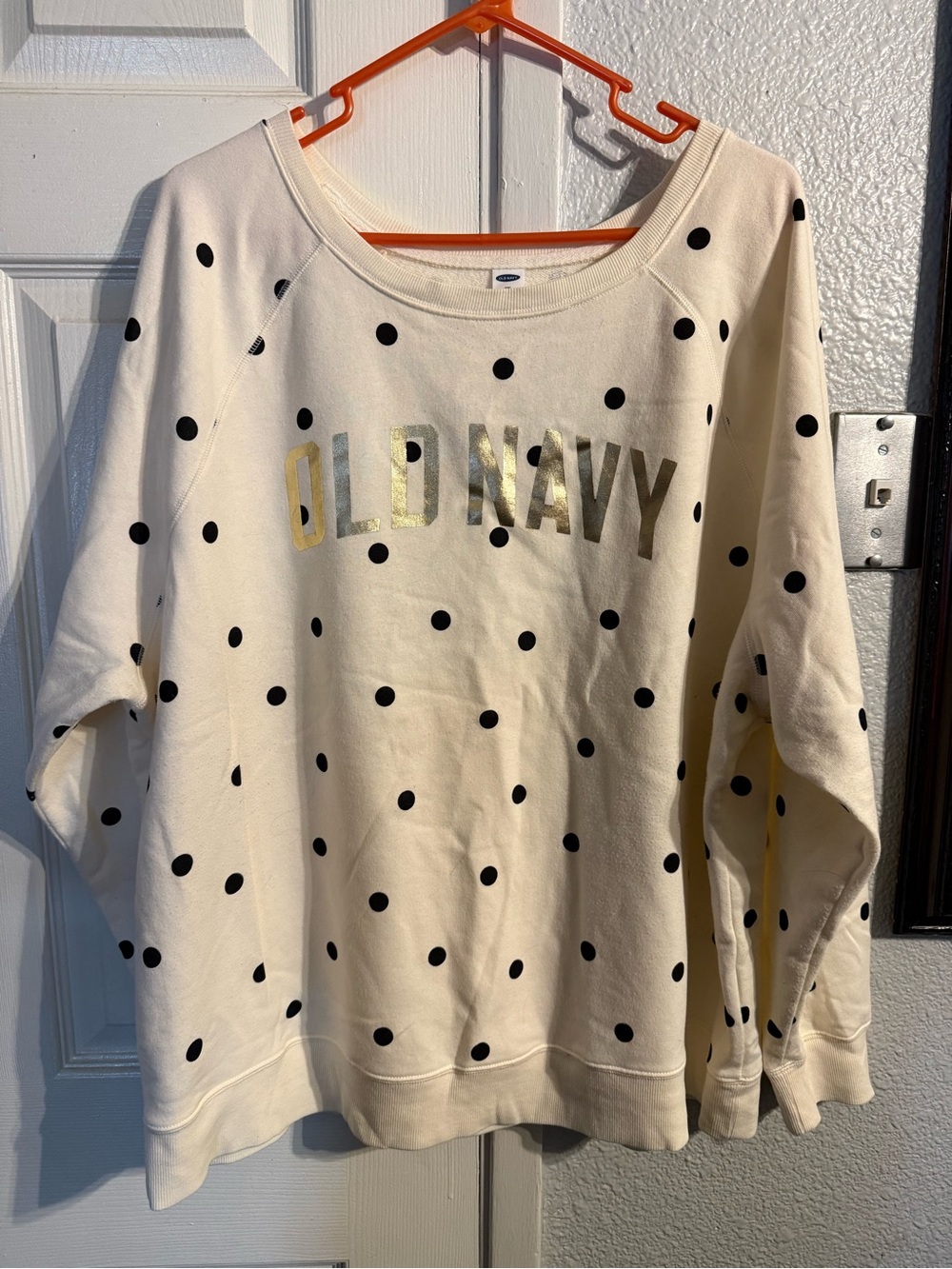 Old Navy Cream Crewneck Sweatshirt with Subtle Logo Tag